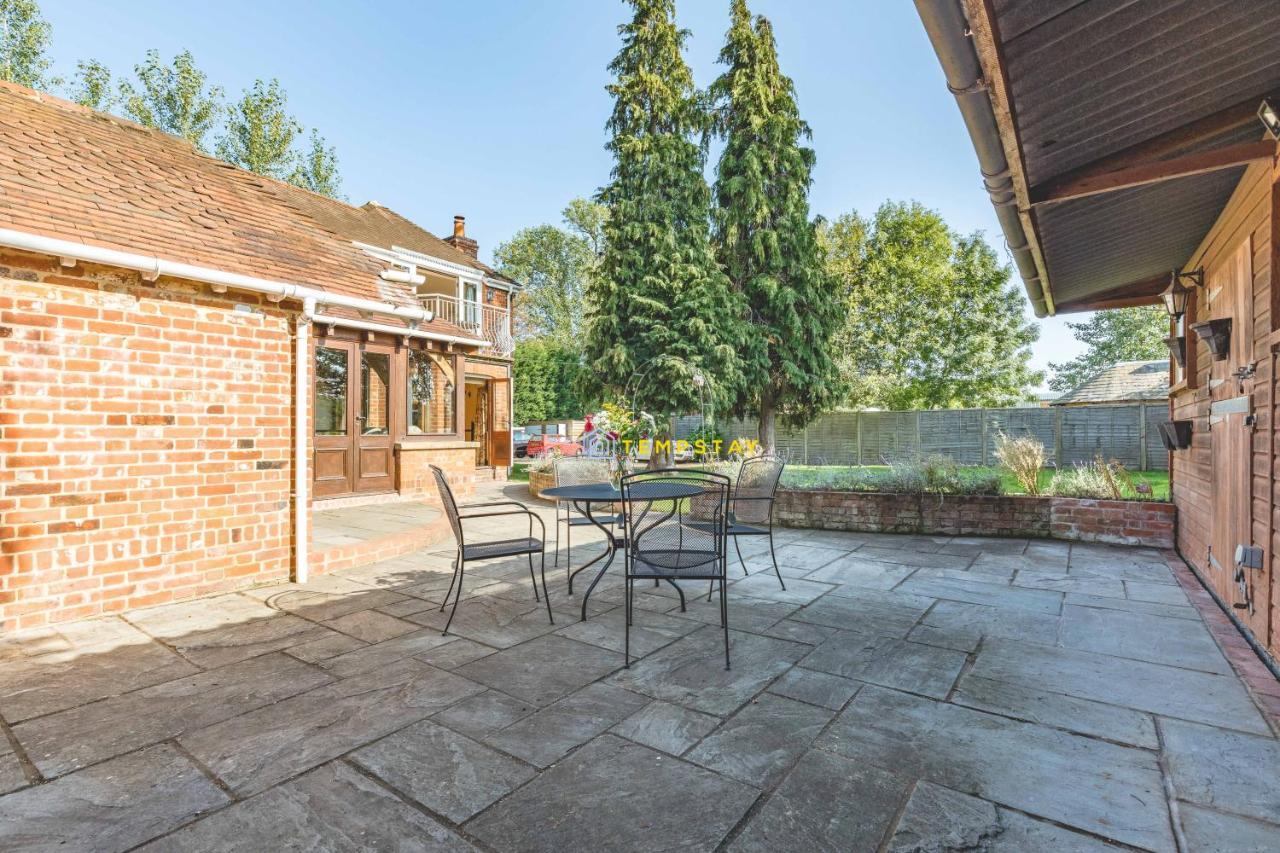 Chestnut Cottage - Stunning Countryside Views! Parking, 4 Bed, 3 Bathrooms White Waltham Экстерьер фото