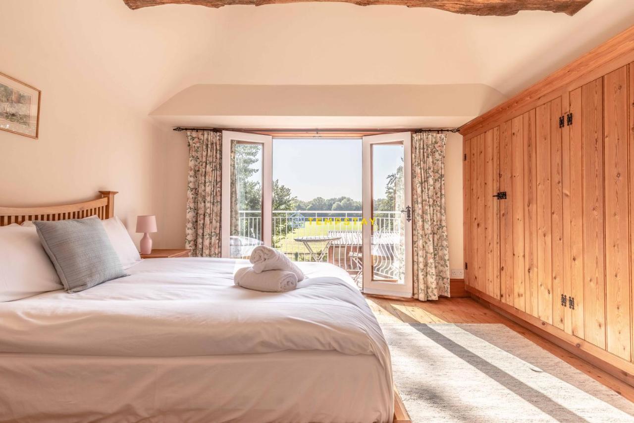 Chestnut Cottage - Stunning Countryside Views! Parking, 4 Bed, 3 Bathrooms White Waltham Экстерьер фото