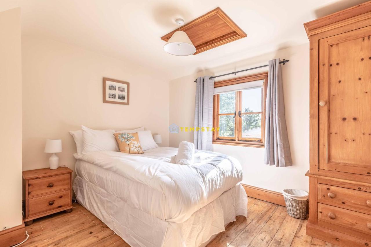 Chestnut Cottage - Stunning Countryside Views! Parking, 4 Bed, 3 Bathrooms White Waltham Экстерьер фото